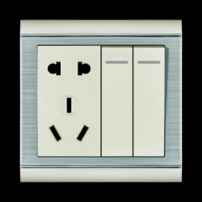 開關(guān)插座與開關(guān)電源 一枚硬幣的兩面？聊聊家裝里的用電學(xué)問